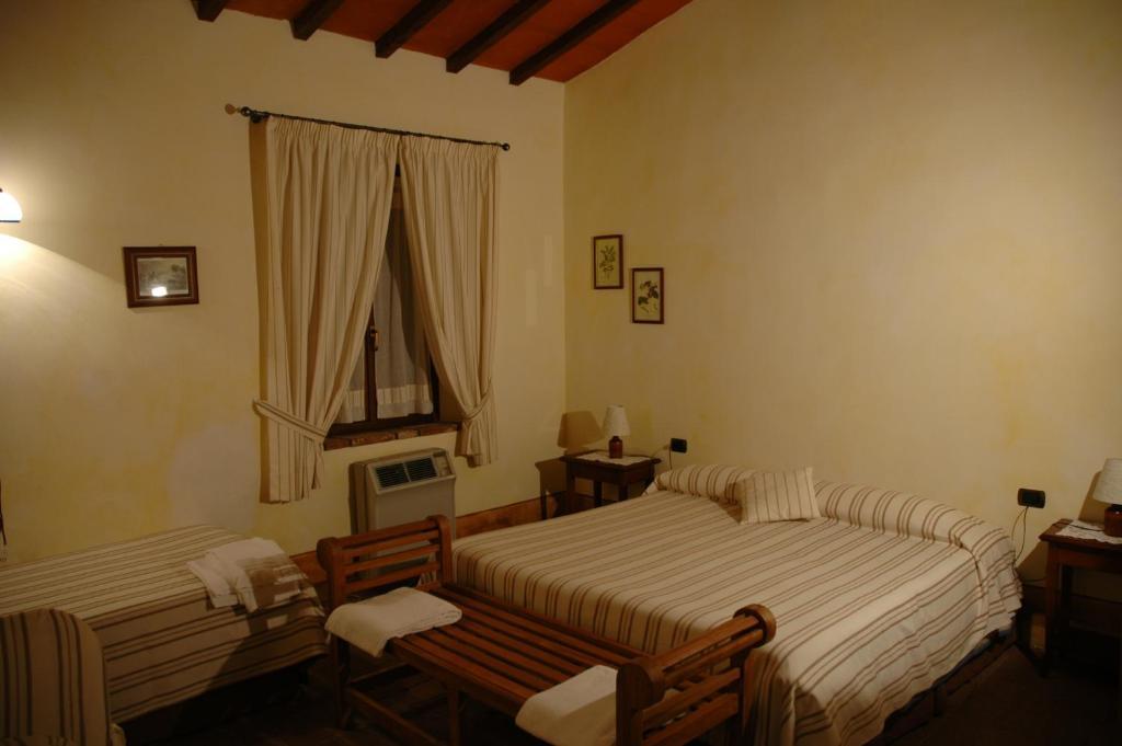 Agriturismo Le Piane Del Milia Suvereto Camera foto